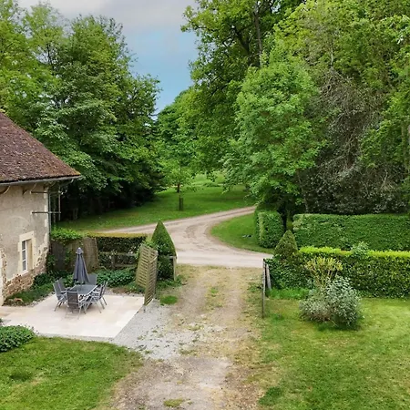 Lantställe Maison Renovee 18eme S. Avec Jardin, Animaux Acceptes Et Recharge Electrique - Fr-1-497-198